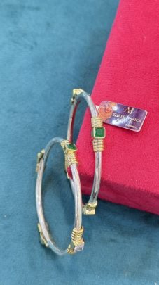 beautifull crafted bangles 